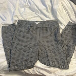 Carolina Belle Men's Black and White Plaid Pants